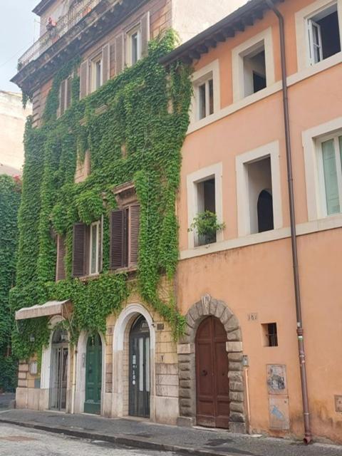 Borgo Pio 182 Vatican Suite โรม ภายนอก รูปภาพ